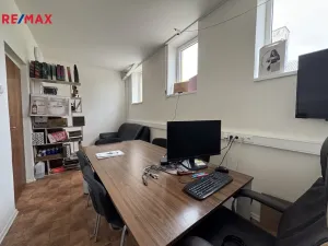 Prodej výrobních prostor, Věžky, 2322 m2