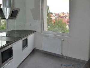 Pronájem bytu 1+kk, Praha, Hornoměcholupská, 25 m2