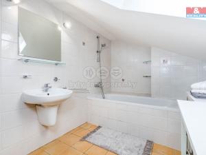 Prodej bytu 2+1, Praha - Kyje, Lipnická, 75 m2