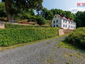 Prodej rodinného domu, Libá, 320 m2