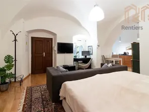 Pronájem bytu 1+kk, Praha - Malá Strana, Thunovská, 35 m2