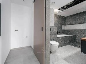 Prodej bytu 3+kk, Praha - Vysočany, Spojovací, 98 m2