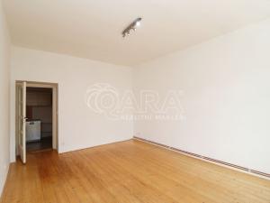 Pronájem bytu 2+1, Praha - Břevnov, Bělohorská, 60 m2