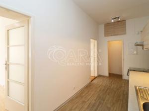 Pronájem bytu 2+1, Praha - Břevnov, Bělohorská, 60 m2