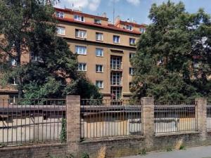 Pronájem garáže, Praha - Braník, Na Mlejnku, 15 m2