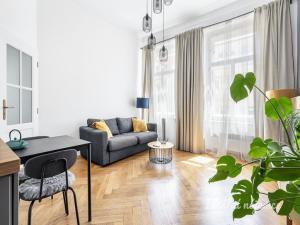 Pronájem bytu 2+kk, Praha - Nové Město, Truhlářská, 33 m2