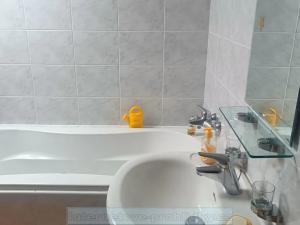 Pronájem bytu 3+kk, Praha - Dolní Měcholupy, Za kovárnou, 83 m2
