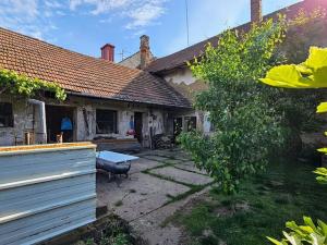 Prodej rodinného domu, Záříčí, 235 m2