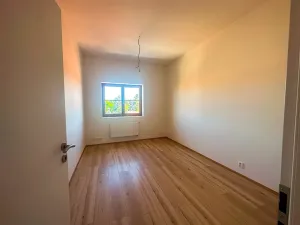 Prodej bytu 3+kk, Velvary, Chržínská, 91 m2