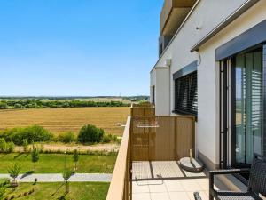 Prodej bytu 2+kk, Praha - Dolní Měcholupy, Honzíkova, 57 m2