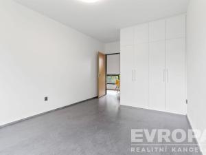 Pronájem rodinného domu, Praha, 165 m2