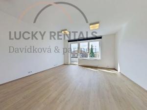 Pronájem bytu 1+kk, Praha - Velká Chuchle, Na hvězdárně, 35 m2