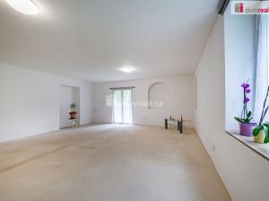 Prodej bytu 3+1, Cheb, Břehnická, 141 m2