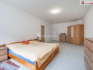 Prodej bytu 3+1, Cheb, Břehnická, 141 m2