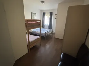 Prodej vícegeneračního domu, Znojmo - Kasárna, 790 m2