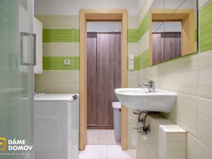 Prodej bytu 1+kk, Zlín, Družstevní, 32 m2