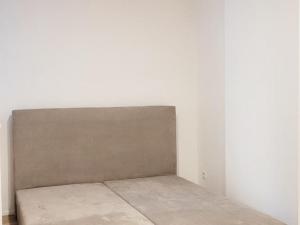 Pronájem bytu 1+kk, Praha - Strašnice, Strančická, 22 m2