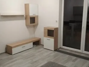Pronájem bytu 1+kk, Praha - Letňany, Kadečkové, 32 m2