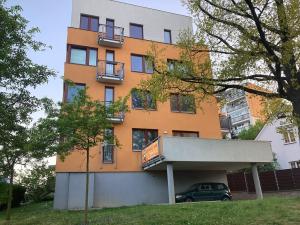 Pronájem bytu 2+kk, Praha, Štúrova, 57 m2