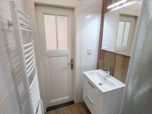 Pronájem bytu 3+kk, Praha - Libeň, Kotlaska, 60 m2