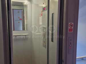 Prodej bytu 2+kk, Beroun - Beroun-Město, Nad Paloučkem, 48 m2