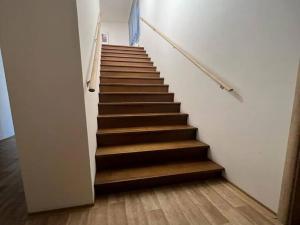 Prodej vícegeneračního domu, Praha - Prosek, Prosecká, 266 m2