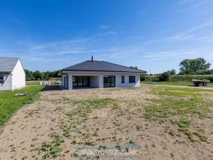 Prodej rodinného domu, Hevlín, 200 m2