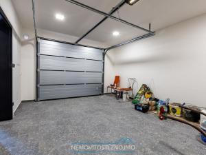 Prodej rodinného domu, Hevlín, 200 m2