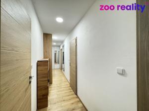 Prodej bytu 3+1, Chomutov, Vítězslava Nezvala, 66 m2