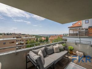 Prodej bytu 4+kk, Praha - Libeň, Zenklova, 97 m2