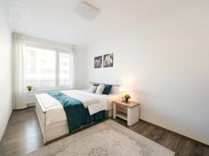 Pronájem bytu 2+kk, Praha - Dolní Měcholupy, Honzíkova, 54 m2