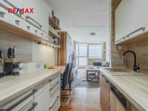 Pronájem bytu 2+kk, Praha - Horní Měcholupy, Milánská, 49 m2