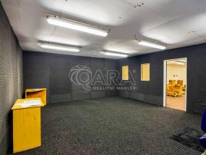 Prodej komerční nemovitosti, Liteň, 3293 m2