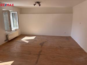 Prodej bytu 3+1, Znojmo, Sokolská, 86 m2
