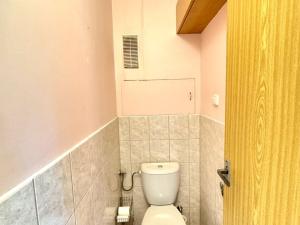 Prodej bytu 3+1, Tachov, Sládkova, 82 m2