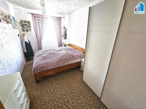 Prodej bytu 3+1, Holýšov, Pod Makovým vrchem, 66 m2