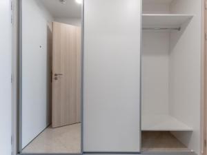 Pronájem bytu 1+kk, Praha - Vysočany, Bassova, 28 m2