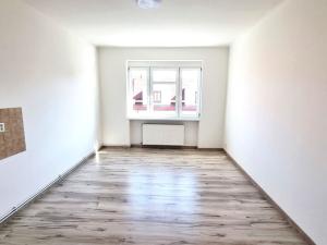 Prodej kanceláře, Kladno, T. G. Masaryka, 42 m2