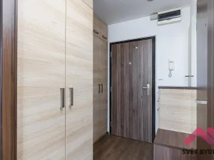 Prodej bytu 1+kk, Praha - Řepy, Bazovského, 35 m2