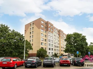 Prodej bytu 1+kk, Praha - Řepy, Bazovského, 35 m2