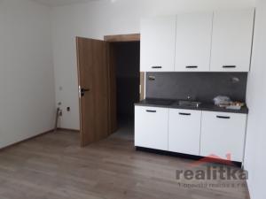 Pronájem bytu 1+kk, Opava, Na Prachovníku, 24 m2