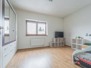 Prodej bytu 2+kk, Mníšek pod Brdy, V Edenu, 54 m2