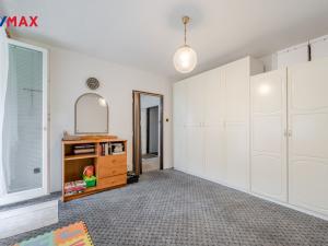 Prodej bytu 4+1, Horoměřice, K Bytovkám, 86 m2
