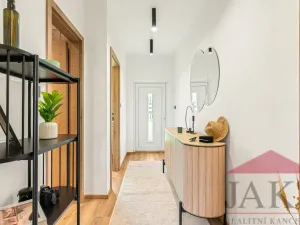 Prodej bytu 2+kk, Dlouhá Ves, 51 m2