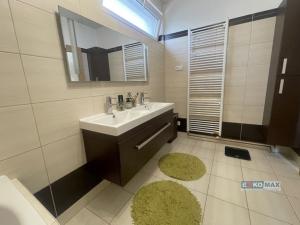 Prodej rodinného domu, Břeclav, Chodská, 280 m2