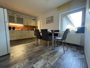 Prodej rodinného domu, Hlohovec, Hlavní, 267 m2