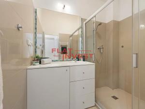 Pronájem bytu 1+1, Praha - Dejvice, Kafkova, 42 m2