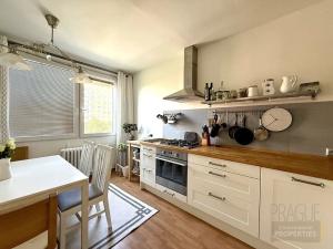 Pronájem bytu 3+1, Praha - Kobylisy, Frýdlantská, 73 m2