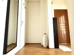 Pronájem bytu 3+1, Praha - Kobylisy, Frýdlantská, 73 m2