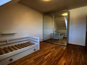 Pronájem bytu 4+kk, Jesenice, Lomená, 81 m2